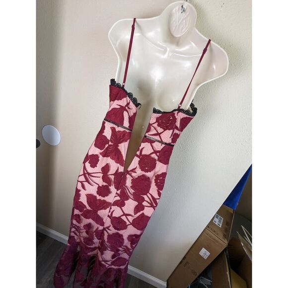 Lulus Alluring Dream Burgundy Floral Mesh Lace Trumpet Midi Dress Size XS - Picture 12 of 15